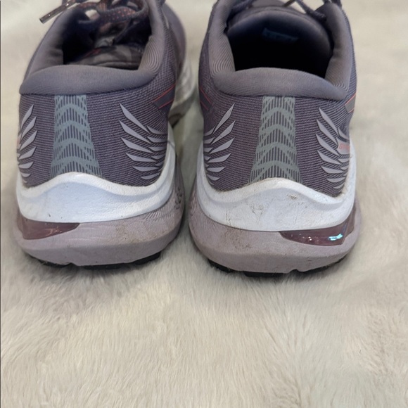 ASICS GT2000 - Picture 3 of 5